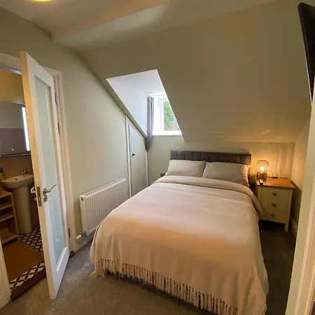 Guest house Fern House *